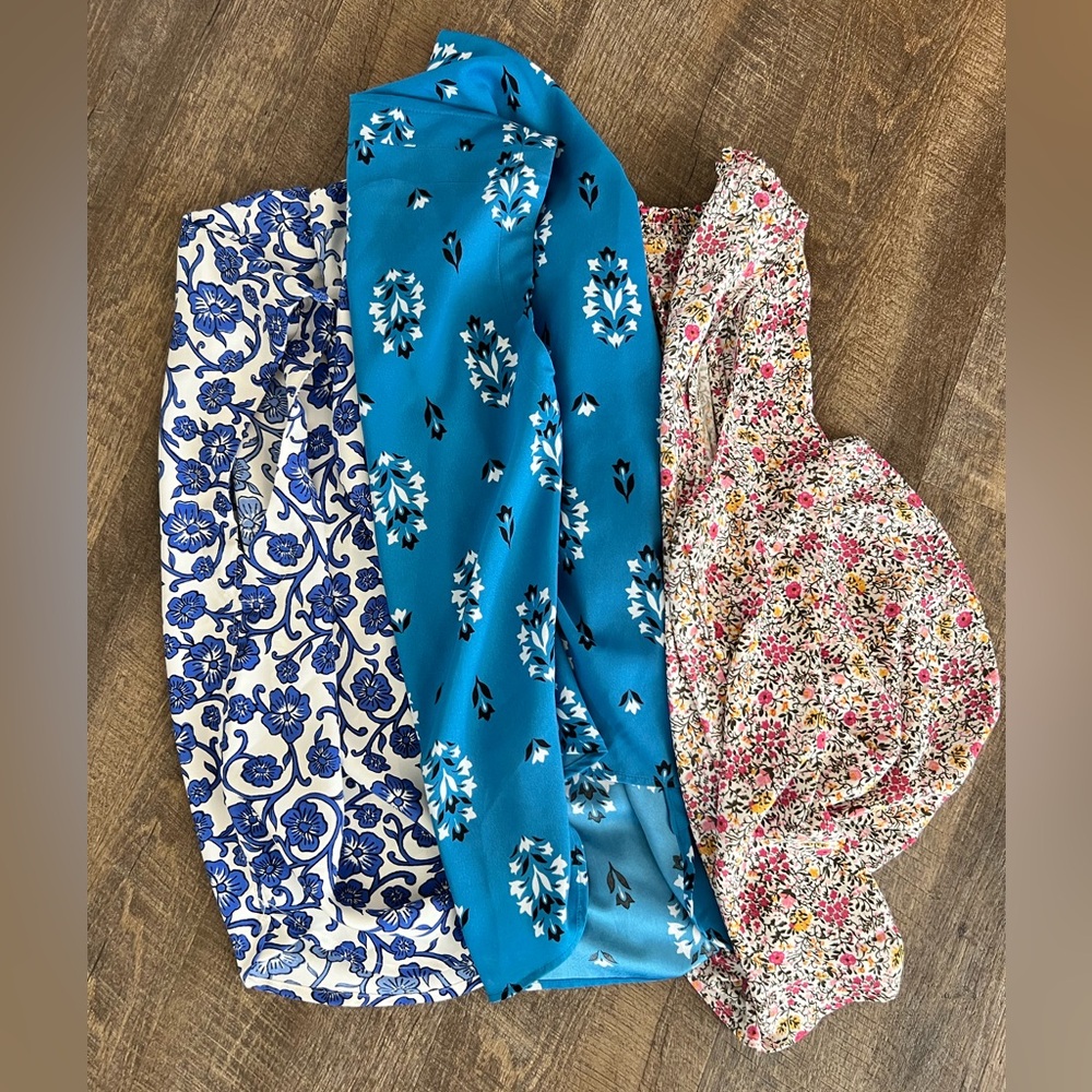 Ann Taylor workwear Bundle Lot of 3 Sleeveless Short Sleeve Blouses Floral XL